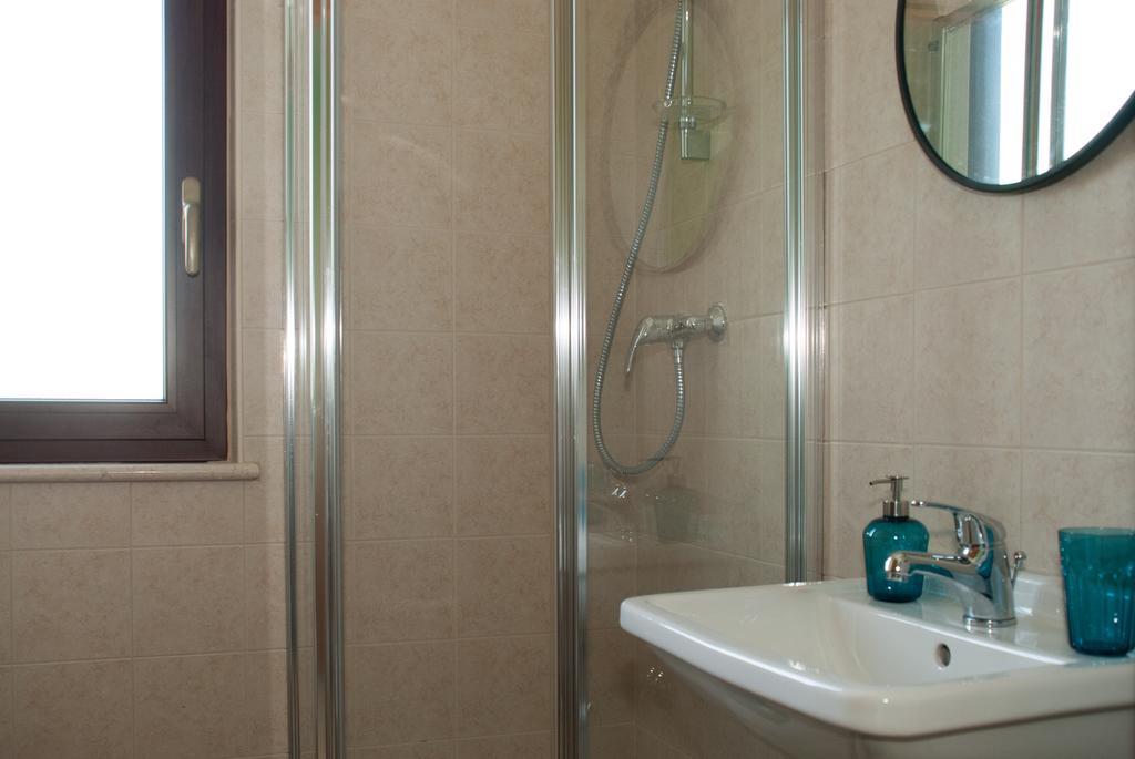 Casa Delfico Ristoro In Famiglia Guest House Teramo Phòng bức ảnh