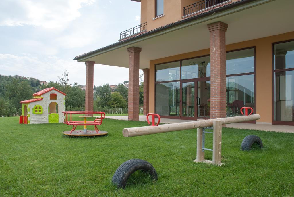 Casa Delfico Ristoro In Famiglia Guest House Teramo Ngoại thất bức ảnh