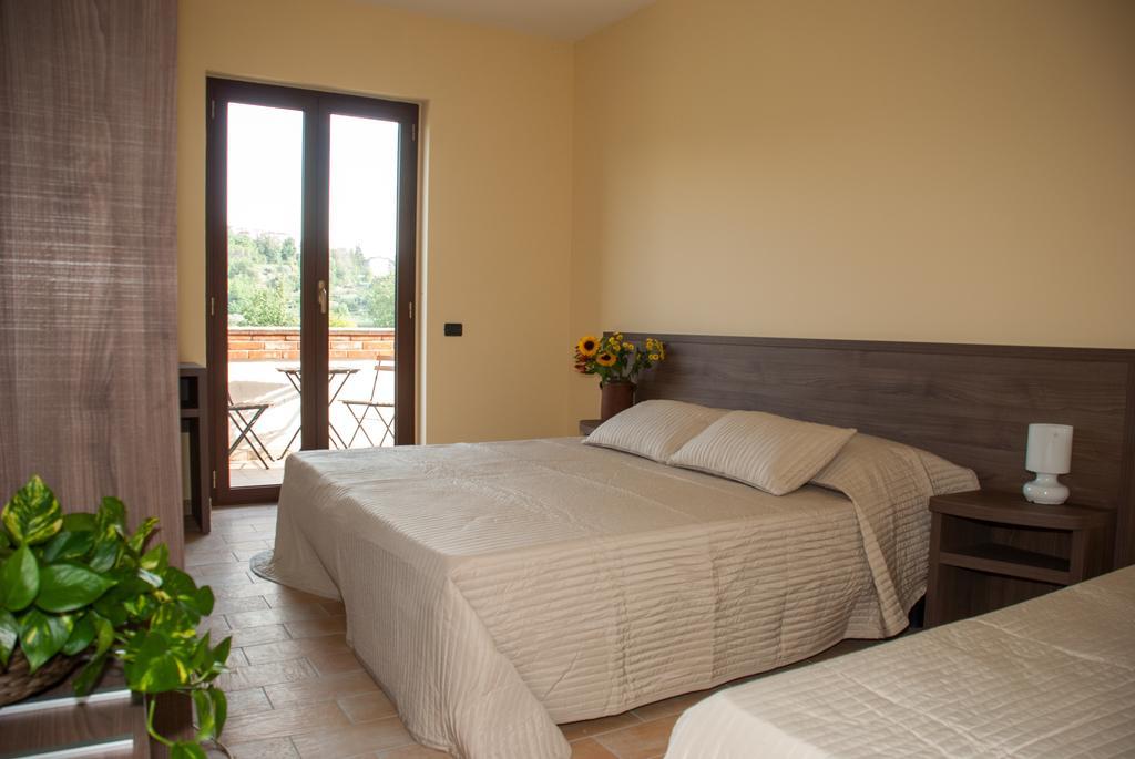 Casa Delfico Ristoro In Famiglia Guest House Teramo Phòng bức ảnh